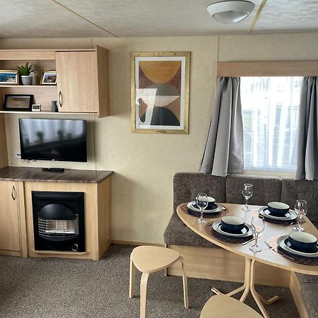 8 Berth Holiday Home At St Osyth Holiday Park Saint Osyth المظهر الخارجي الصورة